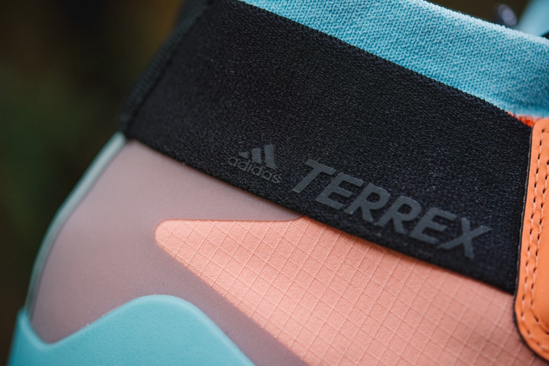 近賞 DOE x adidas TERREX Free Hiker GTX 聯乘鞋款