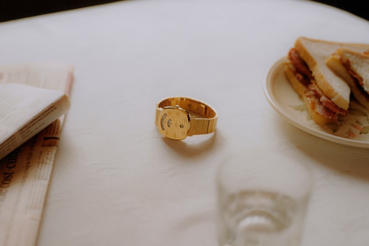 為了重新定義經典而生的腕錶 Gucci Grip