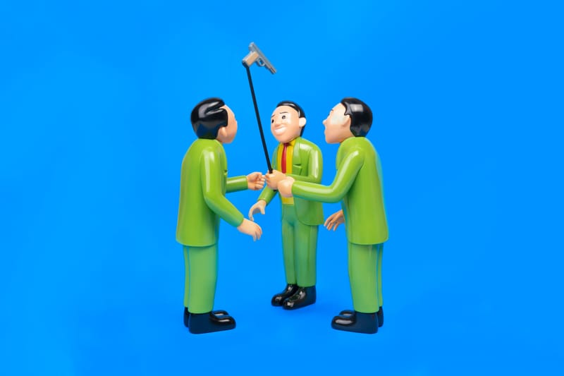 HYPEBEAST 送出 Joan Cornellà 全球首發「SELFIE GUN」搪膠公仔