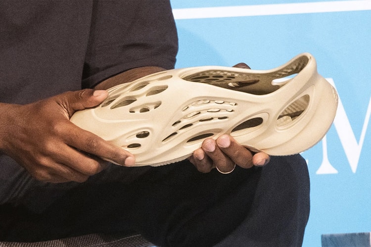 Kanye West 揭露全新 adidas YEEZY Foam Runner 竟是由「藻類」打造?!