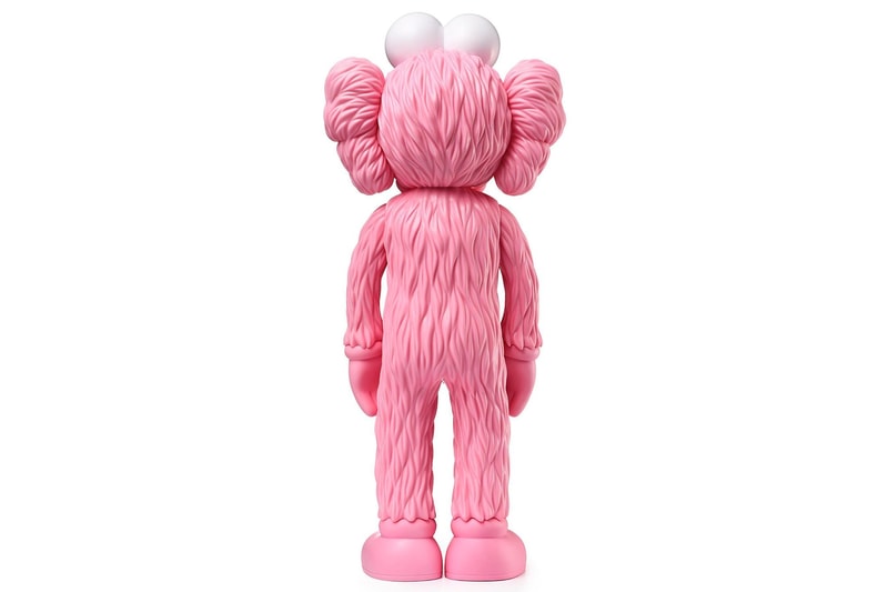 無限復活？！KAWS 宣佈重新上架三色 BFF 搪膠模型公仔