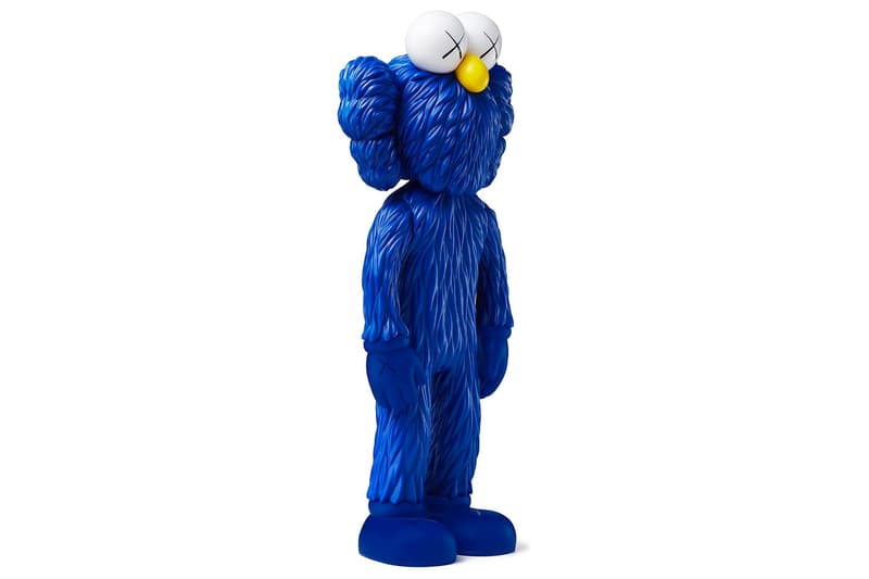無限復活?!KAWS 宣佈重新上架三色 BFF 搪膠模型公仔