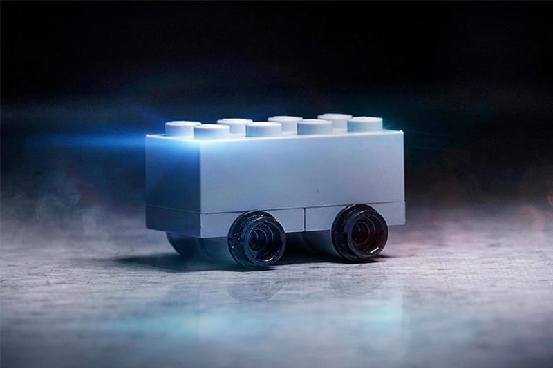 唯妙唯俏 − LEGO 惡搞 Tesla 全新車型 Cybertruck