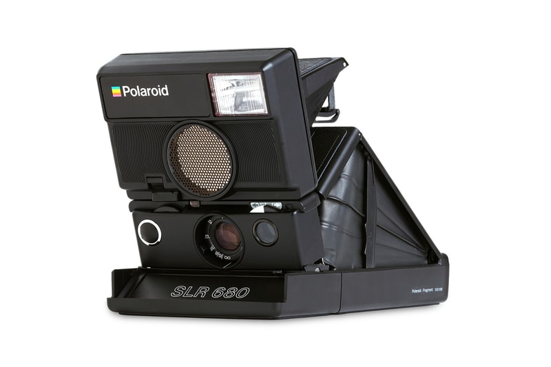攝影也要潮 − fragment design x Polaroid 推出限量聯乘 SLR680 拍立得相機