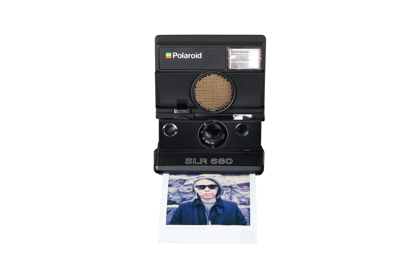攝影也要潮 − fragment design x Polaroid 推出限量聯乘 SLR680 拍立得相機
