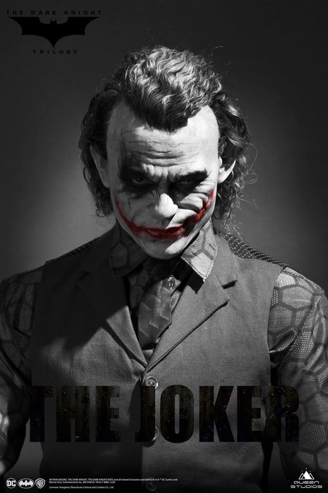 Queen Studios 打造《The Dark Knight》版本「小丑 Joker」1:3 比例珍藏人偶