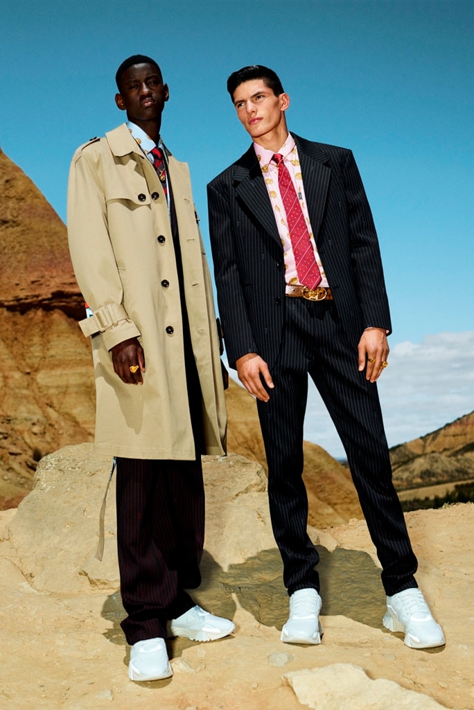 奢華運動鞋造型演繹!Versace 全新 2020 早春系列