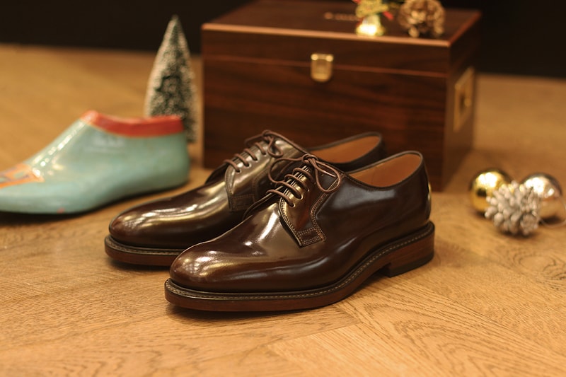 HOAX 攜手 Loake 推出年尾壓軸別注皮鞋型號