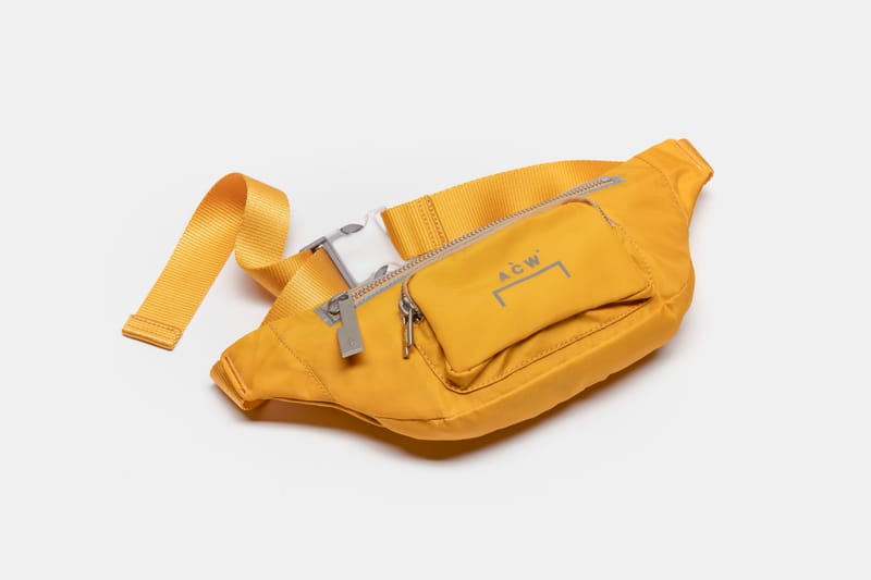 Day 12：送出 A-COLD-WALL* 芥末黃尼龍腰包（台灣限定）