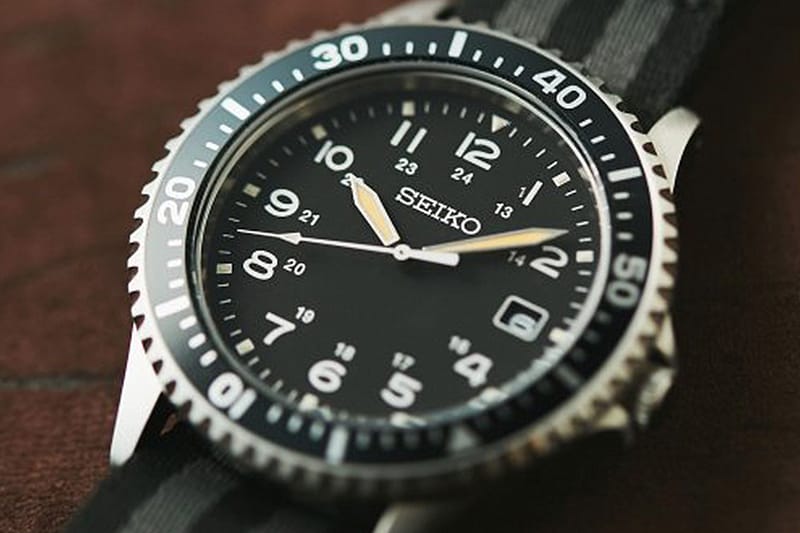 Seiko x nano・universe 攜手打造別注復古潛水軍錶