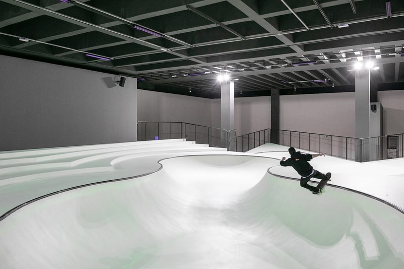 Koo Jeong A 於 Triennale Milano 美術館打造別注「螢光」滑板場