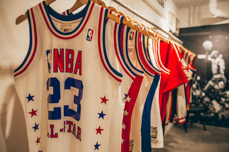 致敬 Michael Jordan！Mitchell & Ness 開設最新台北東區 Pop-Up 店舖