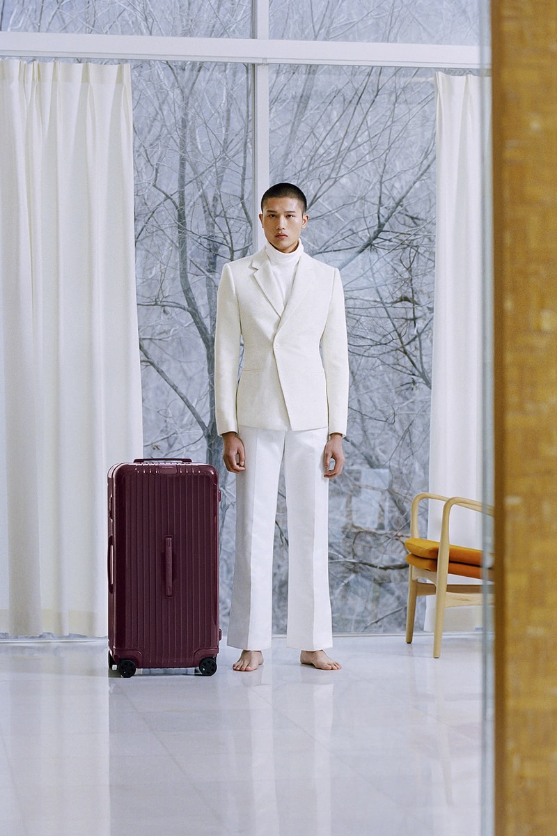 RIMOWA 推出「Berry 」＆「Glacier」全新配色 Essential 旅行箱
