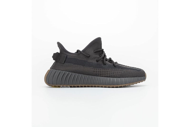 率先預覽 YEEZY BOOST 350 V2 最新配色「Cinder」