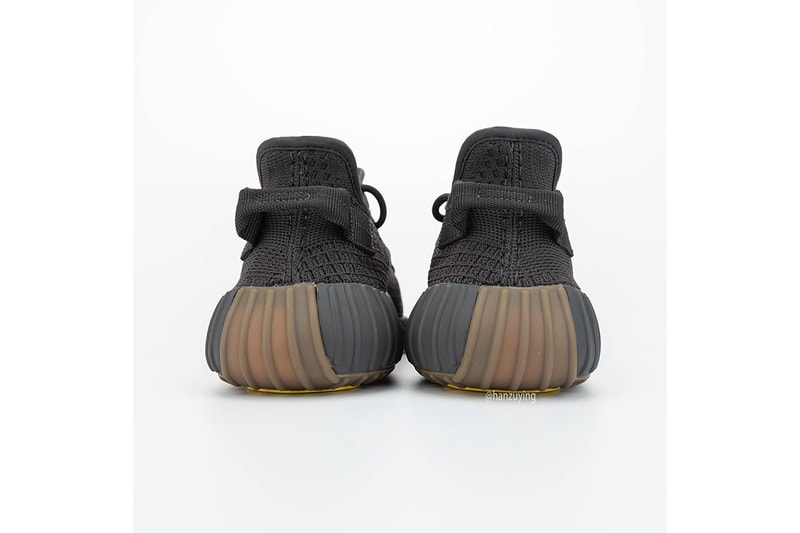 率先預覽 YEEZY BOOST 350 V2 最新配色「Cinder」