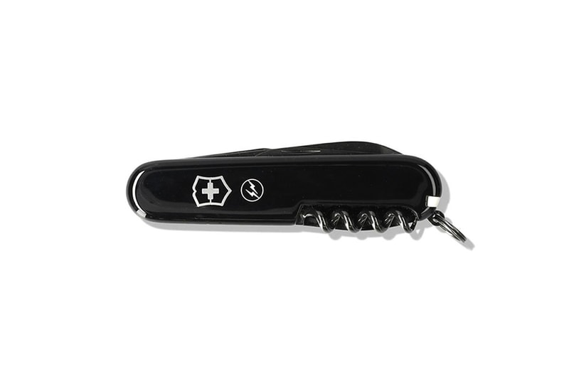fragment design x Victorinox 全新聯乘瑞士刀發佈