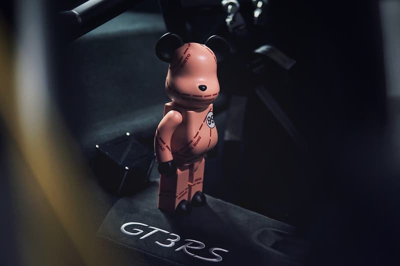 Illest 攜手 Medicom Toy 打造經典賽車拉花「Pink Pig」BE@RBRICK 玩偶