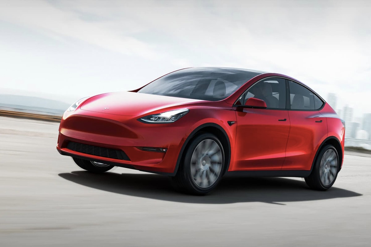 Tesla Model Y 正式交車！車主爭相發表「開箱片」