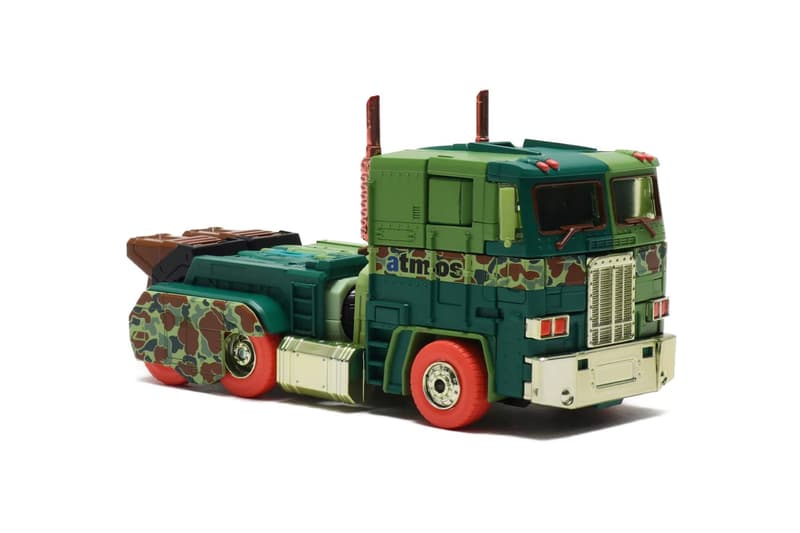 atmos 最新「Duck Camo」系列《變形金剛》柯博文雕像發佈