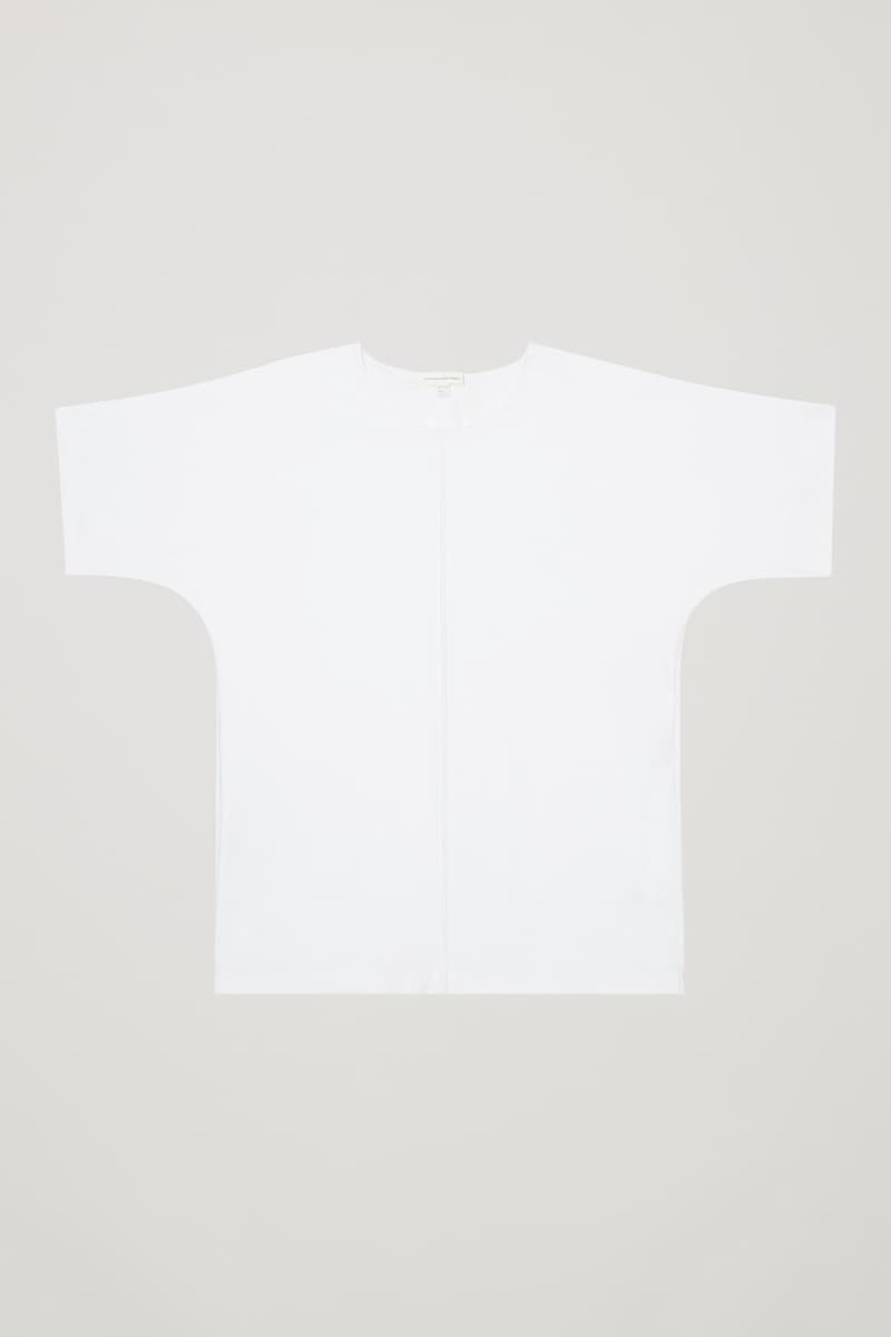 簡約無菌-COS 推出全新「White T-Shirt Project」單品系列