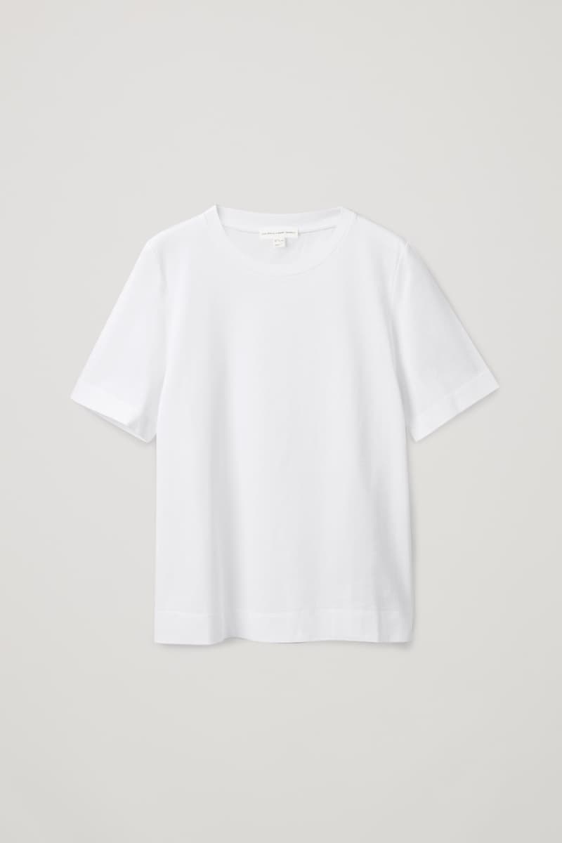 簡約無菌-COS 推出全新「White T-Shirt Project」單品系列