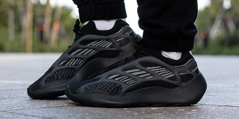 yeezy 700 v3 on feet