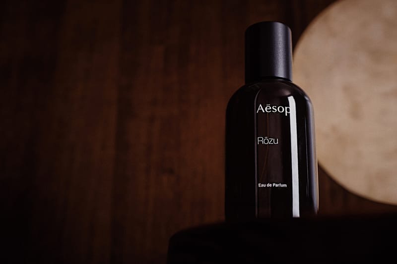 焚香玫瑰－Aēsop 推出全新馥香水 Eau de Parfum「Rōzu」