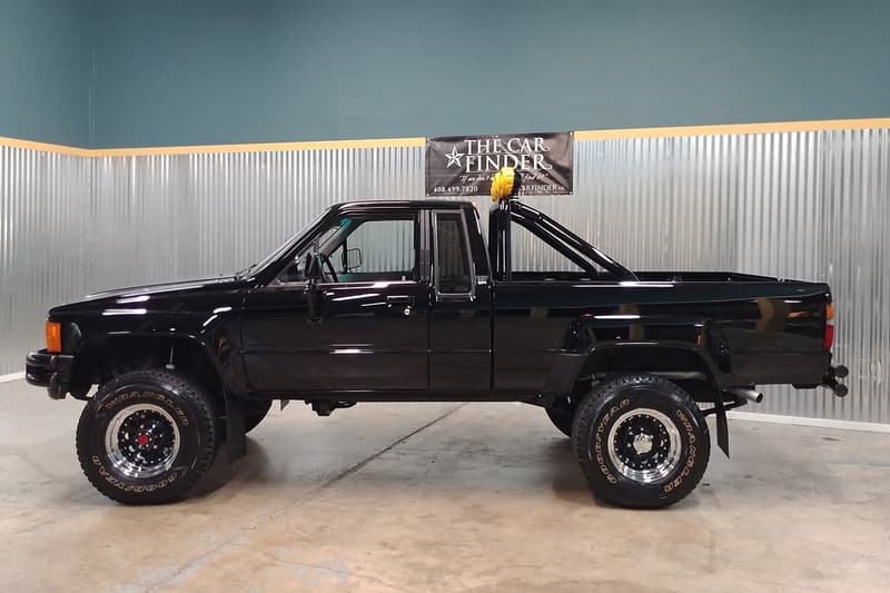 逼近《回到未來》原版 − 1985 Toyota SR5 貨卡全新改裝款式現正進行拍賣