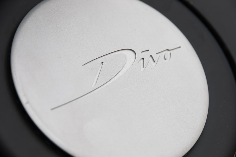 震撼 1,500 匹馬力 − Bugatti 全新超跑 Divo 正式交付