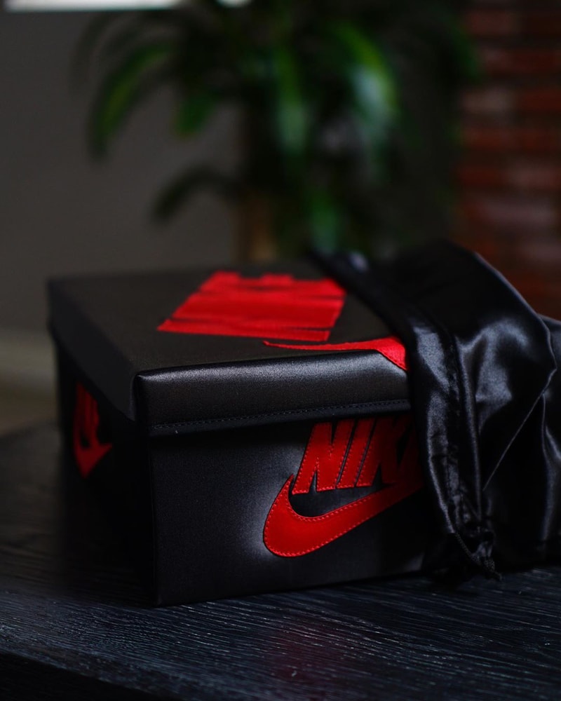 極級奢華－鞋迷限量謹製緞面材質別注 Air Jordan 1 鞋盒