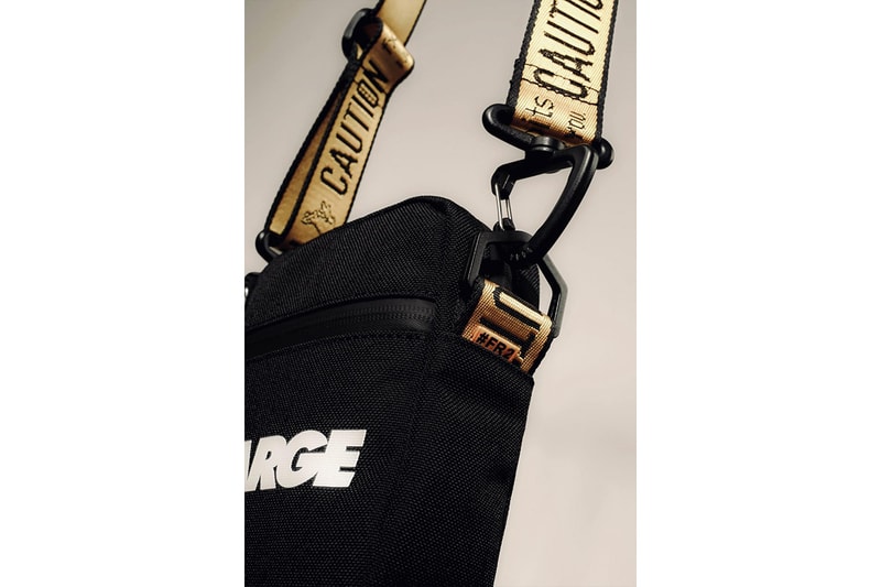 追月頭狂色情兔！Fxxking Rabbits 聯乘 XLARGE® 首個聯乘系列正式發佈