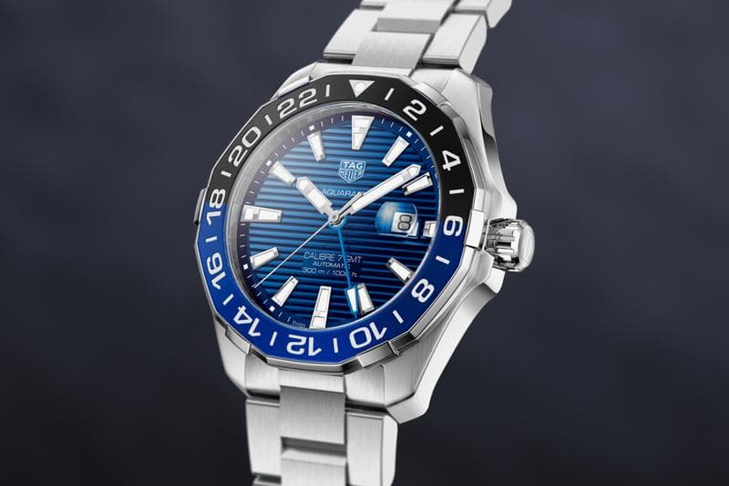 TAG Heuer 推出全新「Batman」配色 Aquaracer GMT 手錶