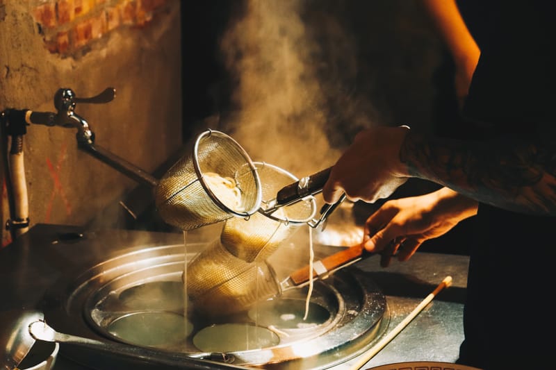 嘻哈饒舌與飲食文化的唇齒交流：姑媽咪 GoodMommy&Co｜HYPEBEAST Eats