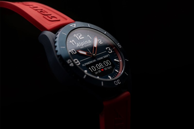Alpina Watches 推出 AlpinerX Alive Smartwatch 定制平台