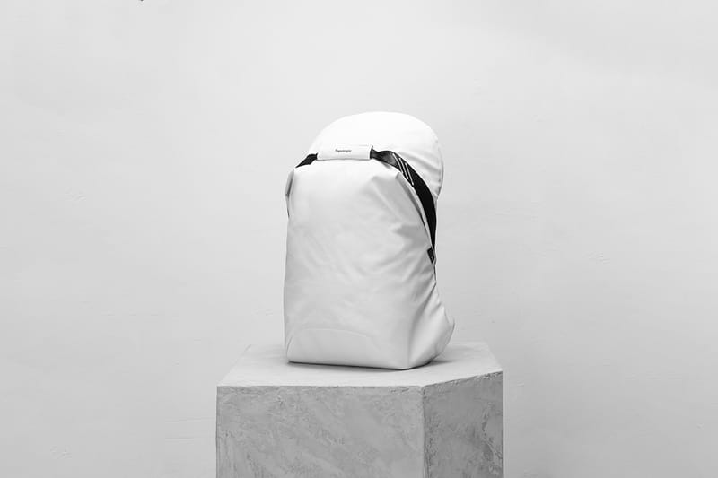 Topologie 釋出全新「Black and White Collection」包袋系列