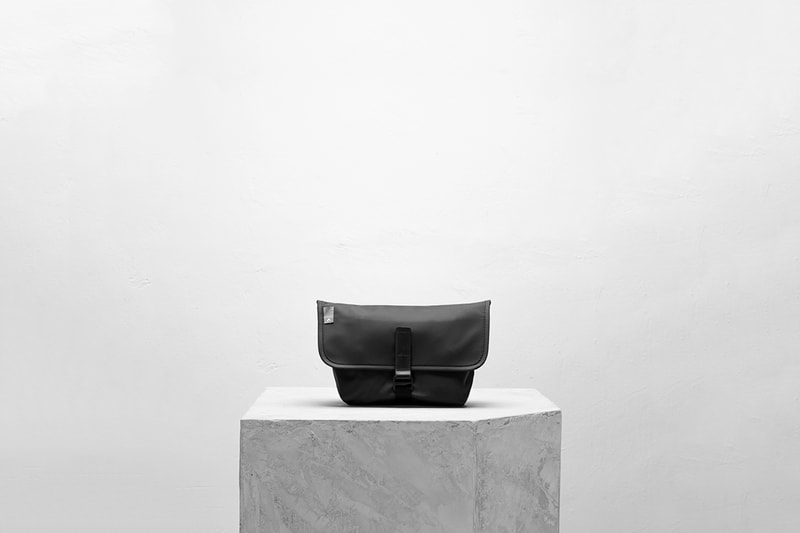 Topologie 釋出全新「Black and White Collection」包袋系列