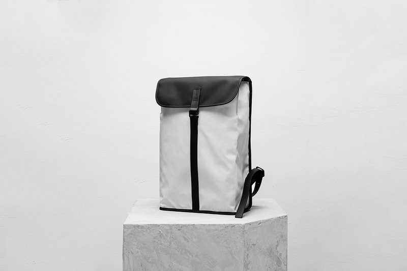 Topologie 釋出全新「Black and White Collection」包袋系列