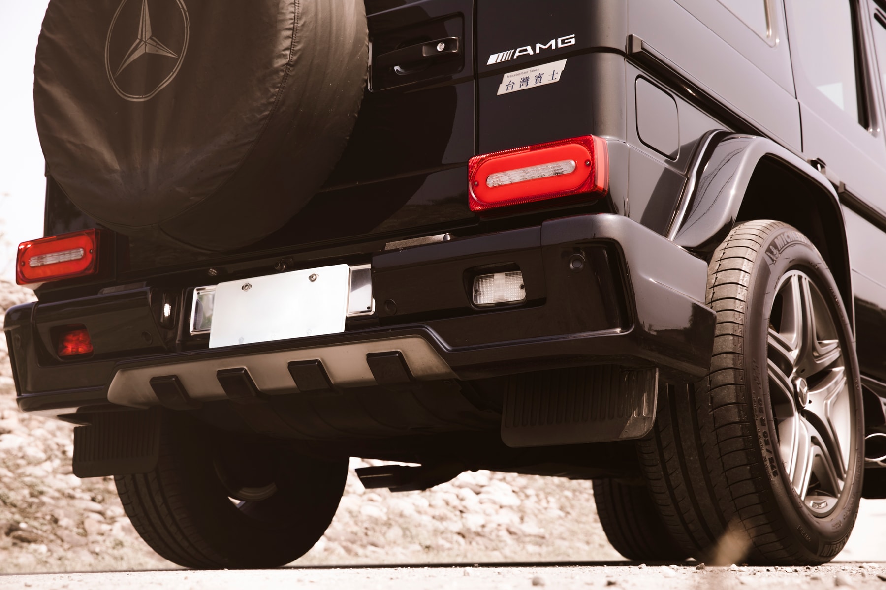 地上越野霸主降臨:專訪 Mercedes-Benz G-Class 愛好者 Cary、Wei|THROTTLE