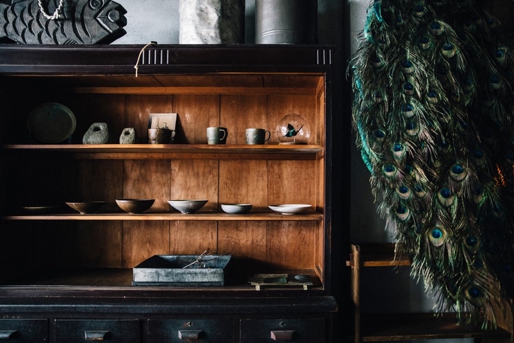 沉溺器物之美.HYPEBEAST 走訪台南「鳥飛古物店」