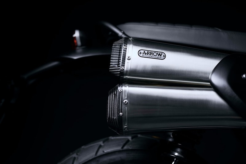 007 座駕 − Triumph 推出全球限量 250 輛 James Bond 別注電單車