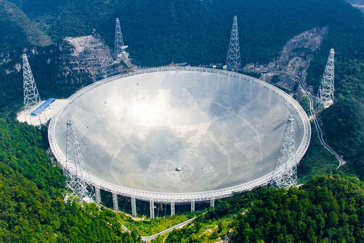 探索外星文明 - 中國最大天文工程射電望遠鏡 FAST 運行時程正式確立