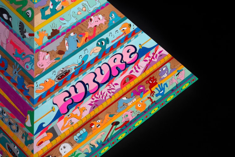 紐約藝術家 Erik Parker 再度攜手 AllRightsReserved 推出原木金字塔及版畫