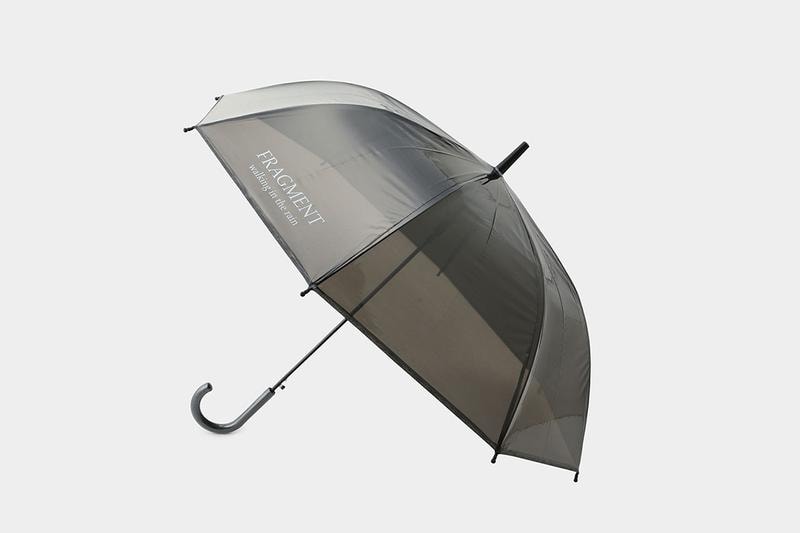 THE CONVENI 推出 fragment design 便利店雨傘