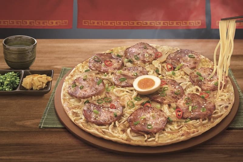 Pizza Hut 攜手「麵屋武藏」打造最新聯名「一口入魂拉麵」披薩