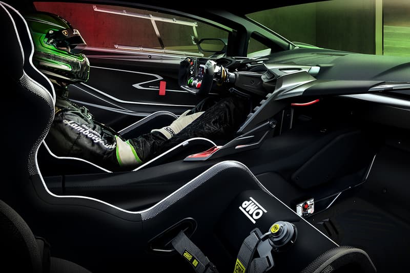 Lamborghini 推出賽道專用的 Essenza SCV12 車型