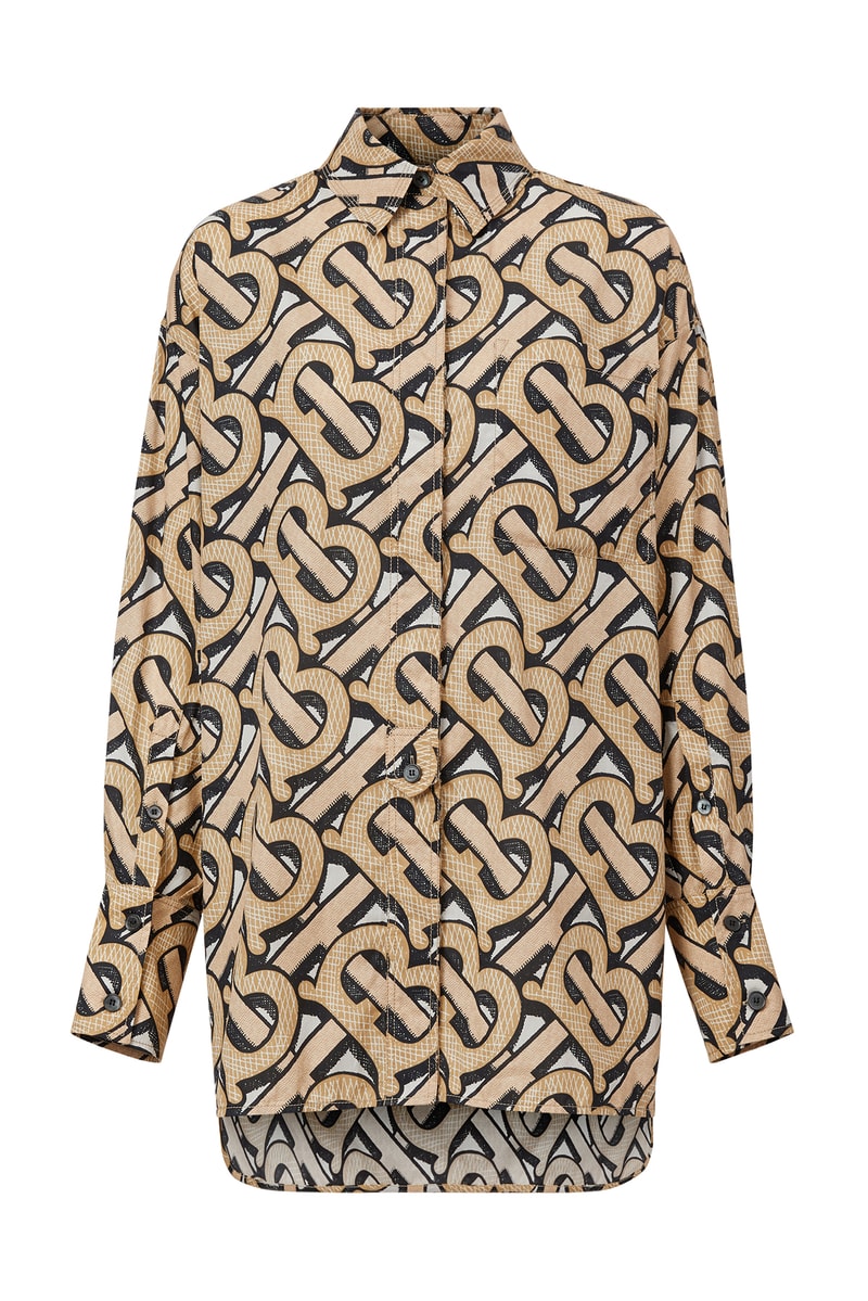 Burberry 推出全新 TB Summer Monogram 及 B Surf 滑浪系列