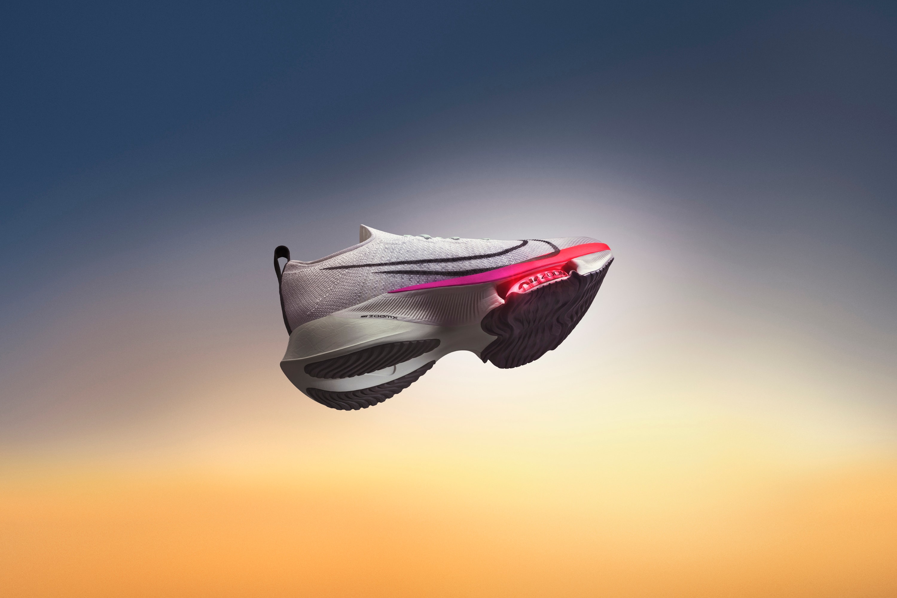  Nike Zoom 系列跑鞋全新漸變色調登場