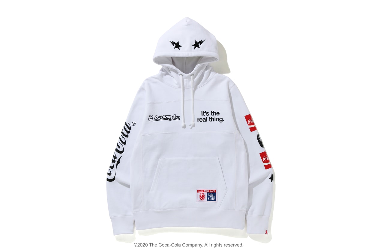 A BATHING APE® 聯乘 COCA-COLA® 共建新回服裝系列