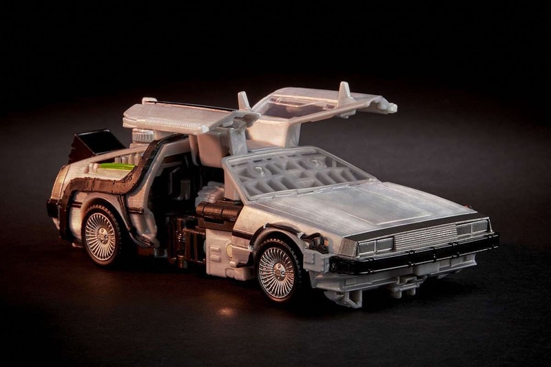 《變形金剛》x《Back To The Future》聯乘 DeLorean 車款模型發佈