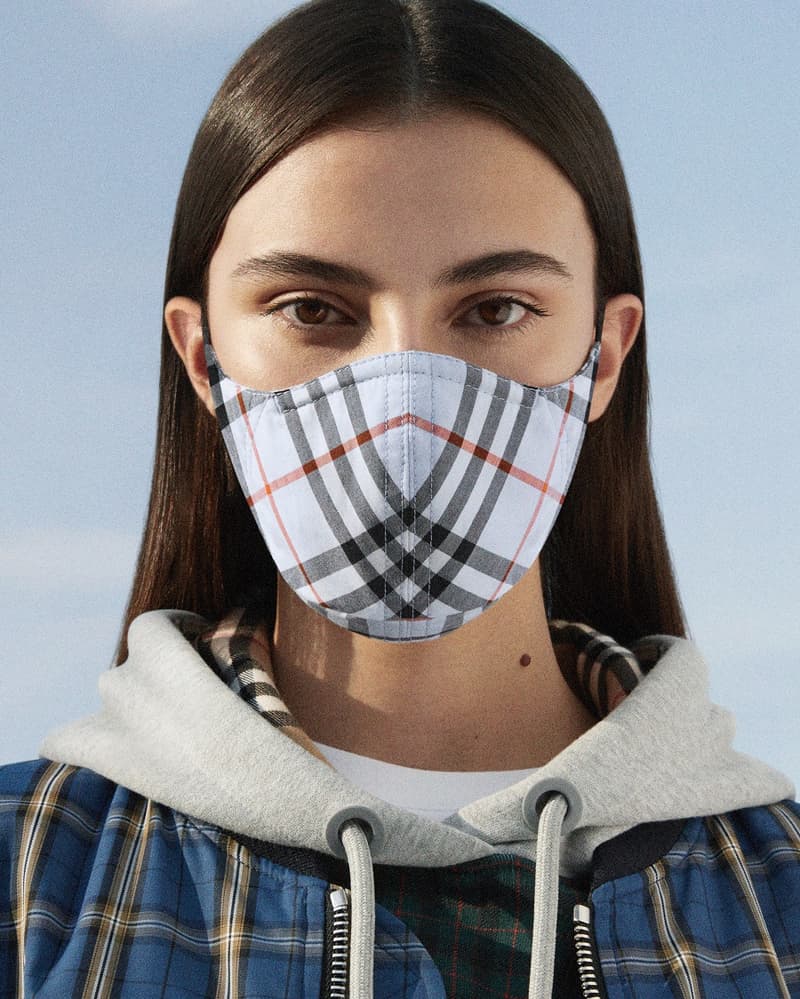 Burberry 推出品牌經典格紋棉質口罩